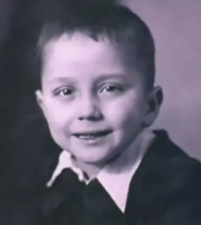 Александр Масляков в детстве