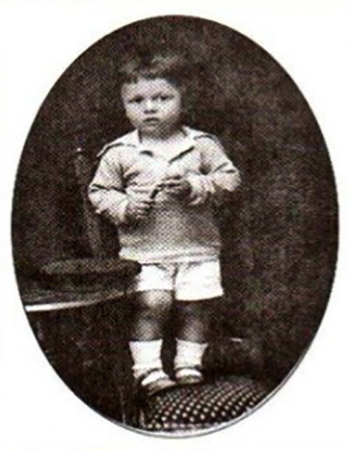 Борис в раннем детстве (1920)