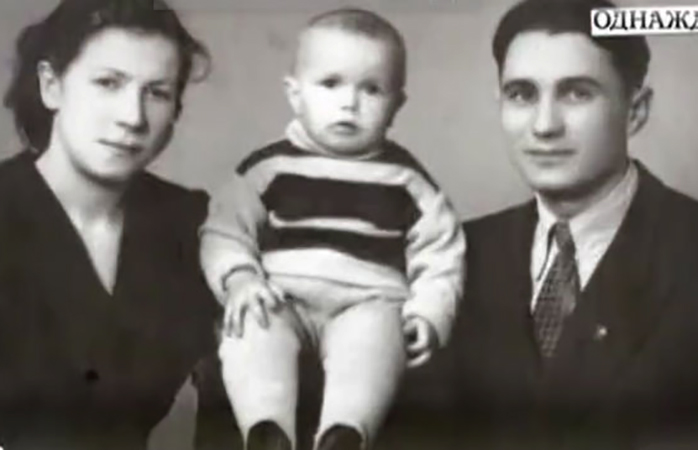 Сергей Гармаш с родителями