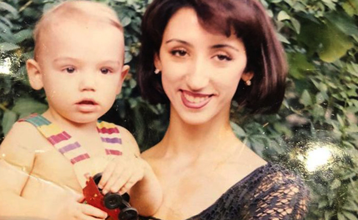 Лилия Абрамова в молодости с сыном