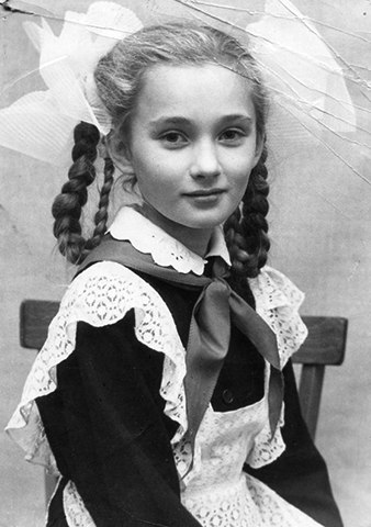 Ольга Зарубина в детстве