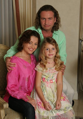 С мужем Леонидом и дочерью Елизаветой