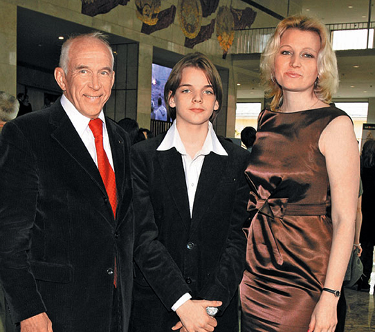 С дочкой Марией и внуком Егором