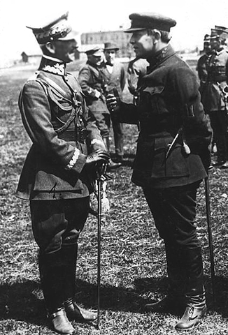 Генерал А. Листовский и С. Петлюра (1920)