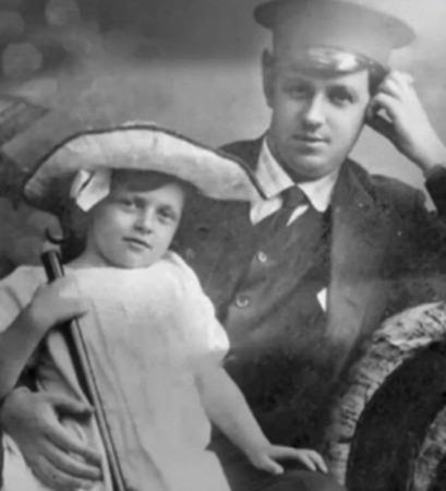 Татьяна Пельтцер с отцом в детстве