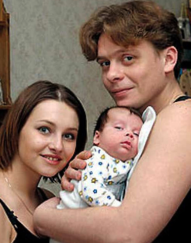 С первой женой Екатериной и сыном Даниилом