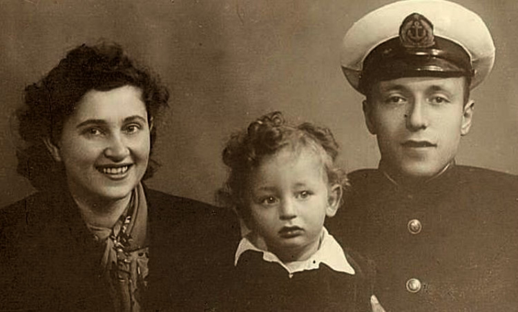 Анатолий Вассерман с родителями