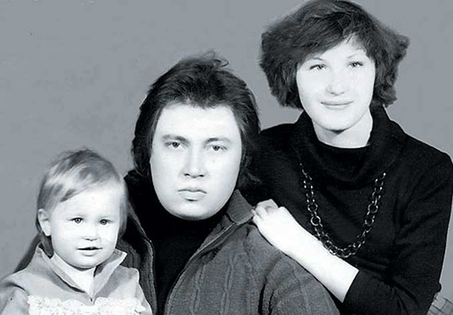 С женой Ириной и дочерью Екатериной