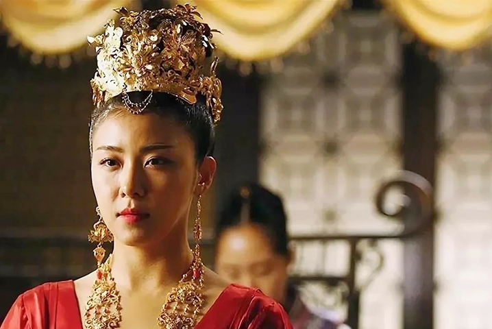 Ха Чжи Вон в роли Императрицы Ки в сериале «Императрица Ки»
