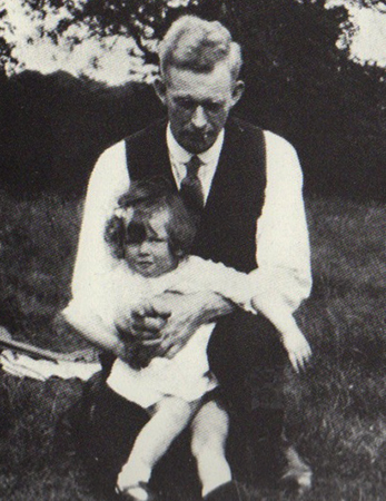 Маргарет Тэтчер с отцом Альфредом