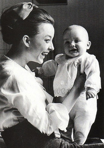 Степан Михалков с мамой в младенчестве