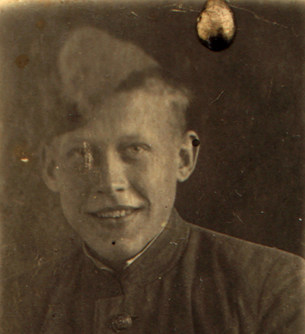 Владимир Тендряков в 1943 г.