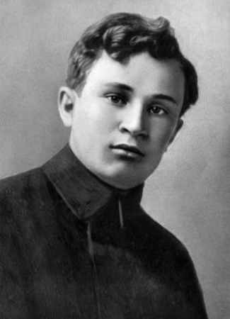 Павел Васильев в юности