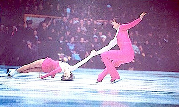 Марина Черкасова и Сергей Шахрай на льду
