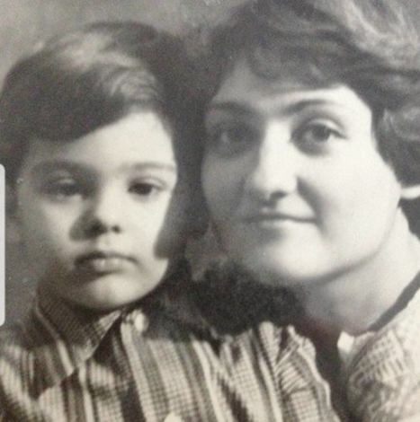Антон Макарский с мамой