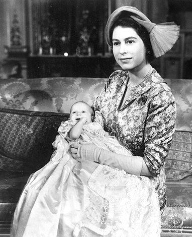 Принцесса Анна с матерью в младенчестве (1950)