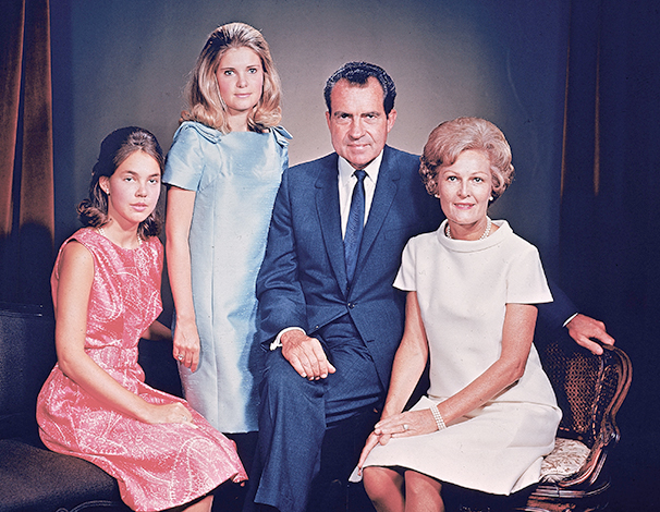 Ричард Никсон с женой и дочерьми