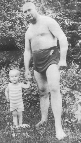 Григорий Котовский с сыном Гришей
