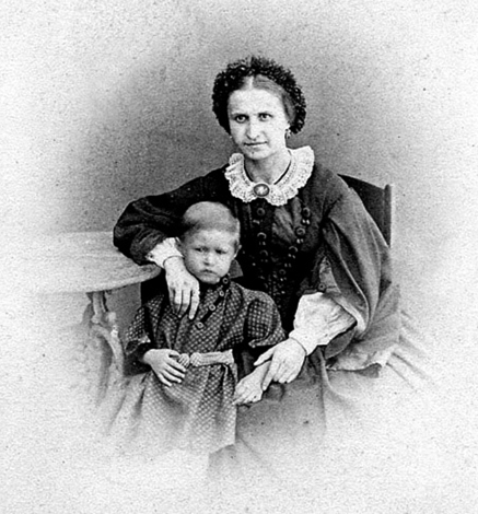 Сергей Платонов с матерью (1863)