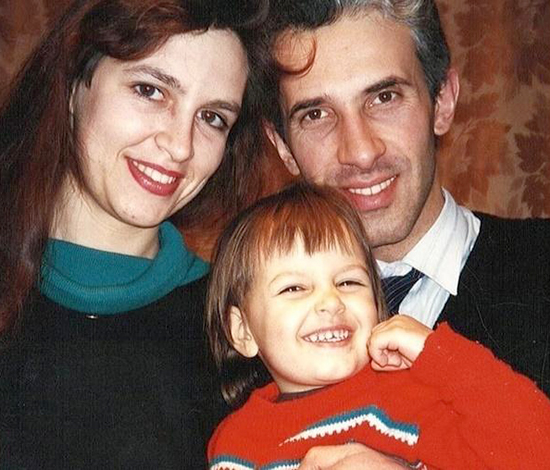 Оксана Воеводина с родителями
