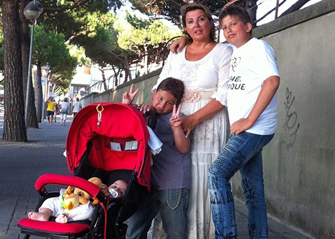 С сыном Русланом и внуками Амели и Ники