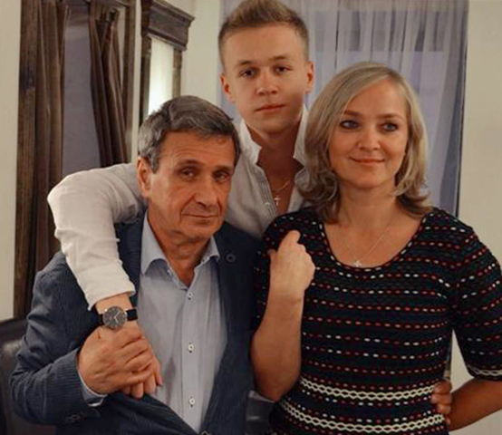 С женой Светланой и сыном Глебом
