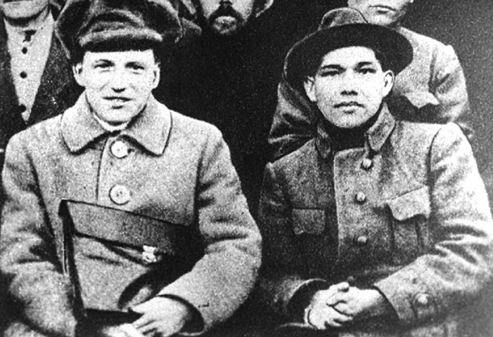 Т.К.Борисов и К.П.Чайников. Сарапул, 1920 г.