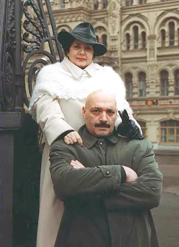 С женой Надеждой Георгиевной