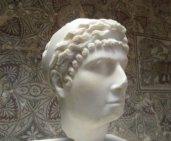 Клеопатра Селена II (бюст)