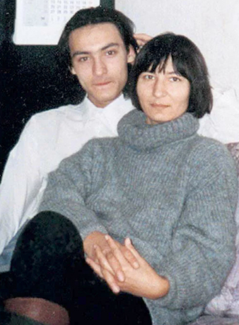 Вторая супруга Халима Хасанова с сыном Саидом