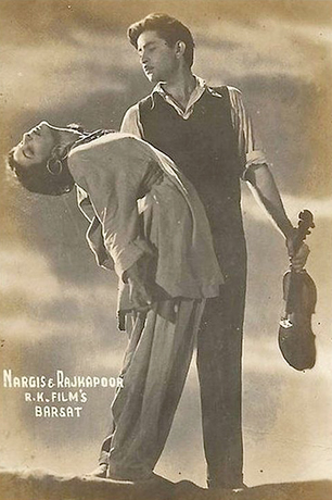 Радж Капур и Наргис в фильме «Сезон дождей» (1949)