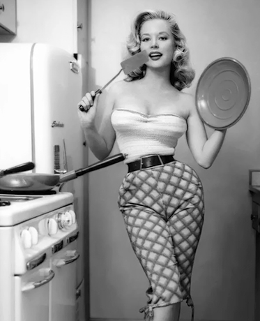 Бетти Бросмер в рекламе посуды
