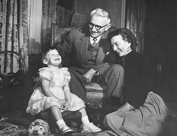 С женой Дороти и дочерью Донной