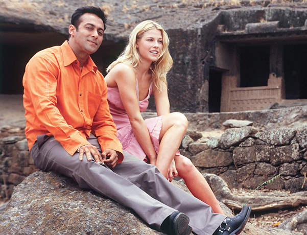 Салман Хан и Эли Лартер в комедии «Мариголд: Путешествие в Индию» (2007)