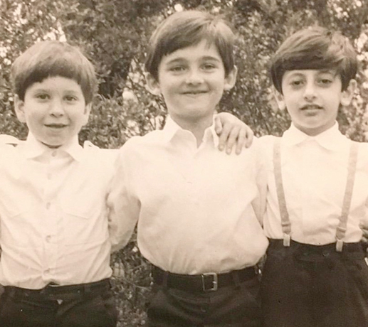 Вахтанг Беридзе (в центре) в детстве