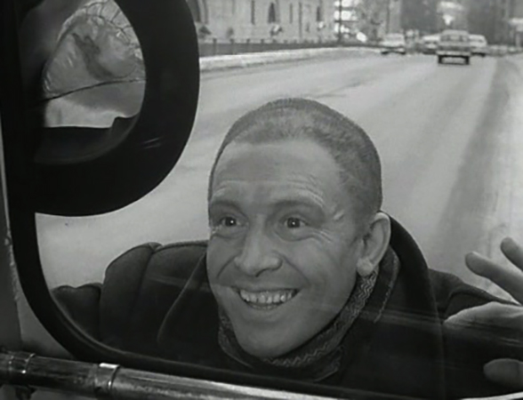 В комедии «Берегись автомобиля» (1966)