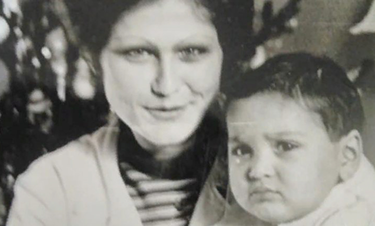 Рустам Солнцев с матерью