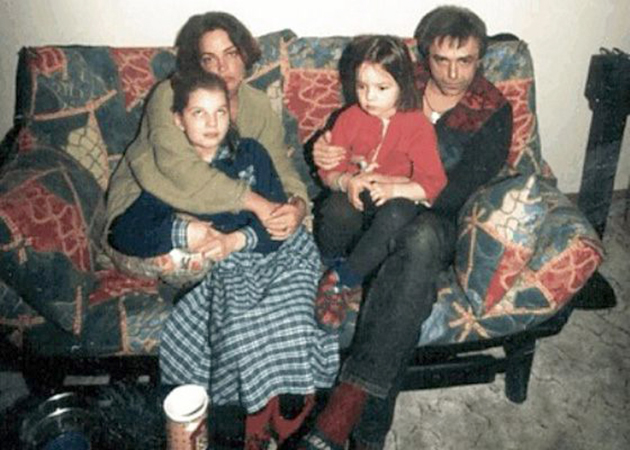 Вера Кинчева с родителями и сестрой в детстве