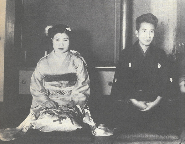 Митико Исихаре и Дадзай на свадьбе