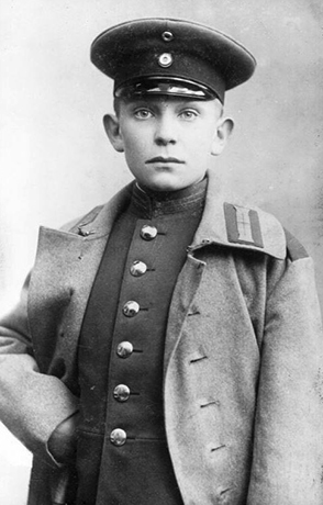 Герман Геринг будучи кадетом (1907)