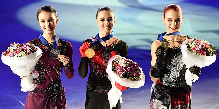 Анна Щербакова, Камила Валиева и Александра Трусова на Олимпийских играх в Пекине