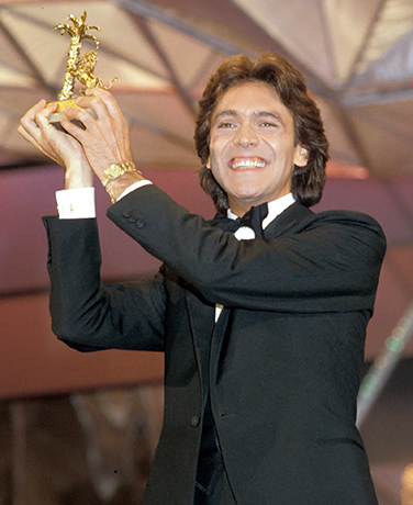 Риккардо Фольи на фестивале в Сан-Ремо (1982)