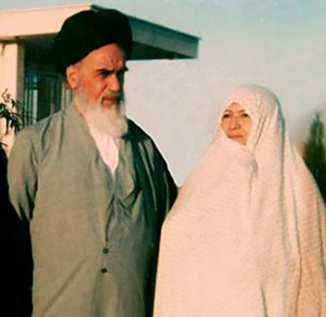 Аятолла Хомейни с женой
