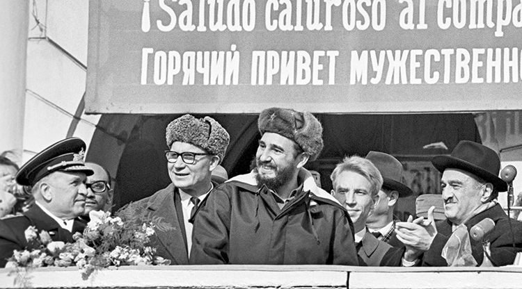 Во время визита в СССР (1963)