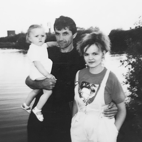 Рената Штифель с родителями в детстве
