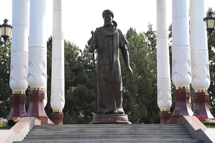 Памятник в Ташкенте, Узбекистан